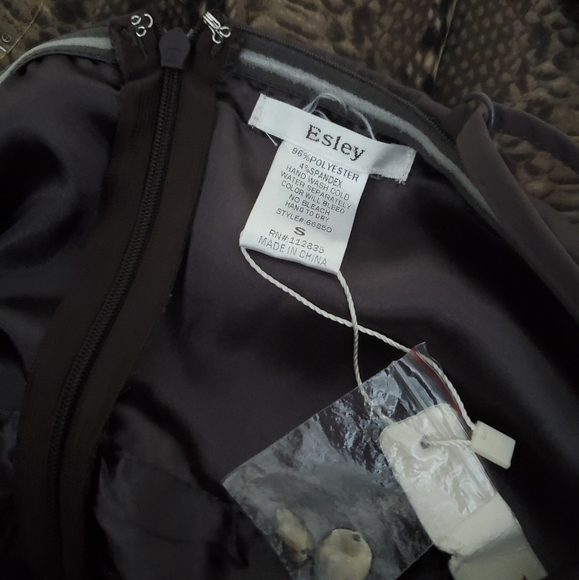 🆕🎁Esley embellished with beads Stripe dress - Picture 8 of 8